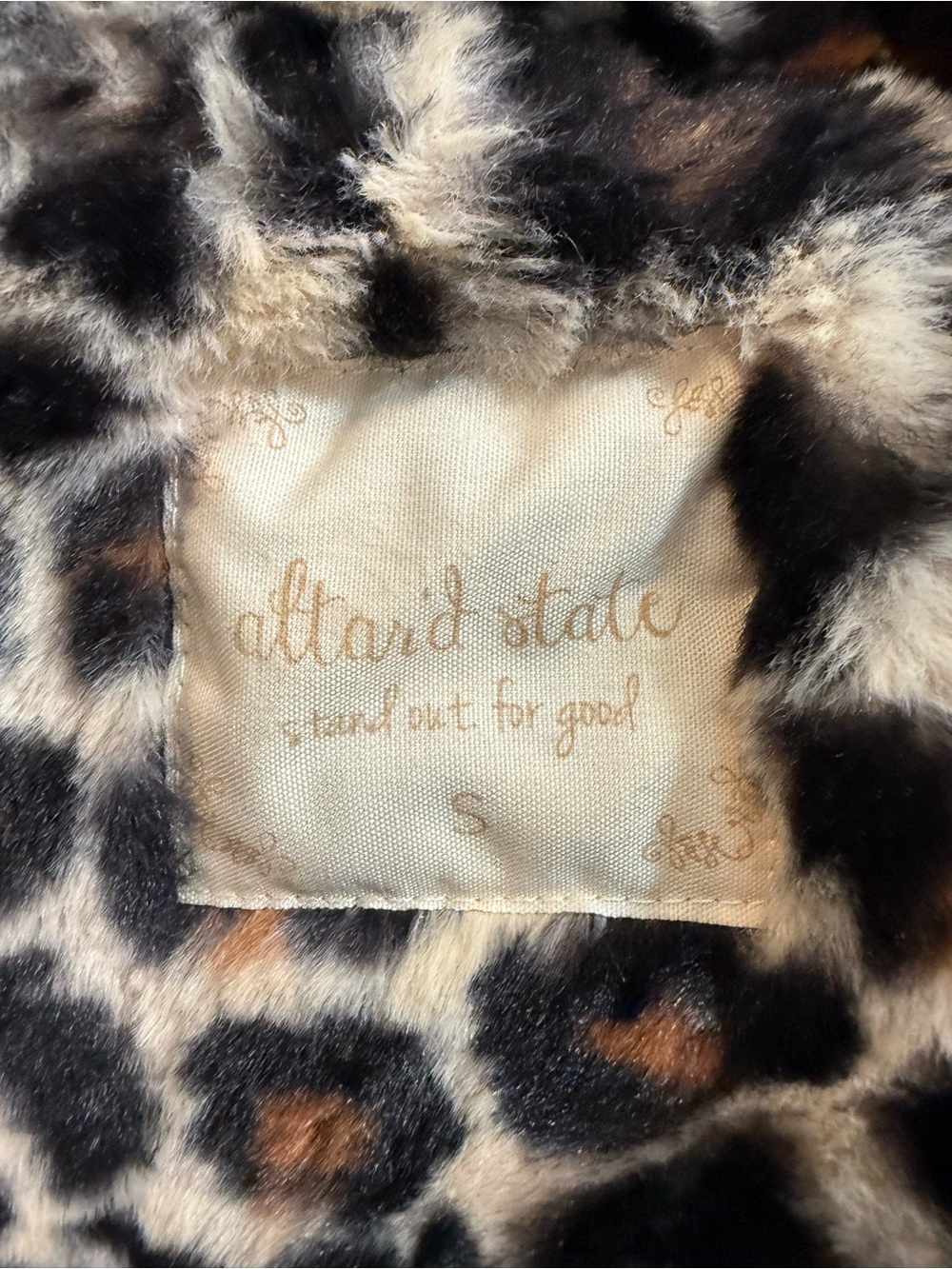 Altar'd State Faux Fur Leopard Print Coat Animal Small - Picture 5 of 7